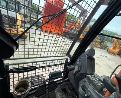 Used Hitachi ZX200 Excavator photo 3
