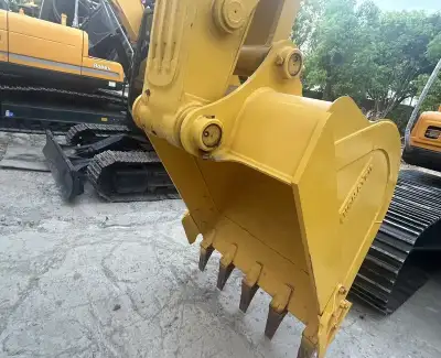 Used Komatsu PC240LC Excavator photo 5