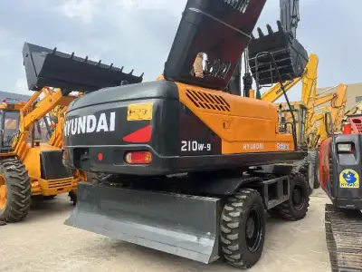 Used Hyundai R210W-9 Wheeled Excavator photo 4