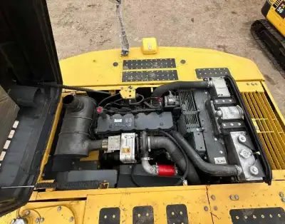 Used Komatsu PC240-8 Excavator photo 5
