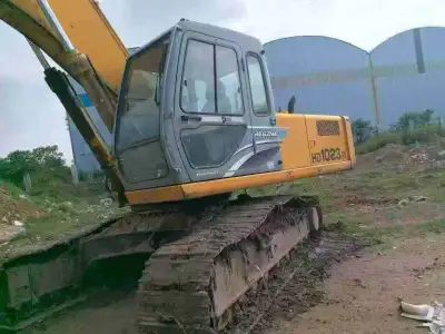 Used Kato HD1023 Excavator photo 5