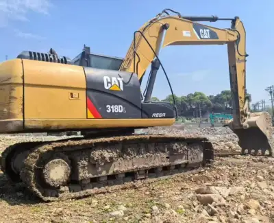 Used Caterpillar 318D Excavator photo 9
