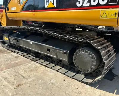 Used Caterpillar 320CL Excavator photo 4
