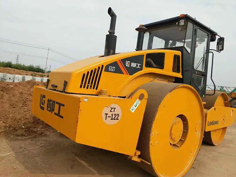 Used LiuGong CLG6327 Road Roller photo 1