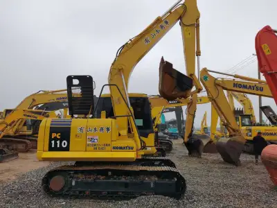 Used Komatsu PC110-7 Excavator photo 2