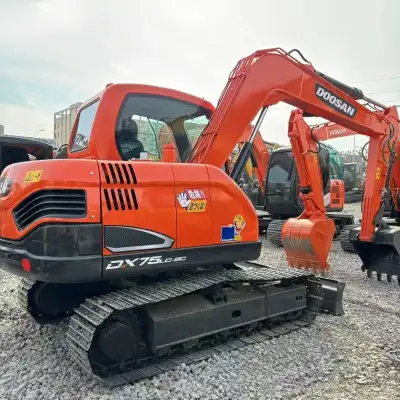 Used Doosan DX75 Excavator photo 2
