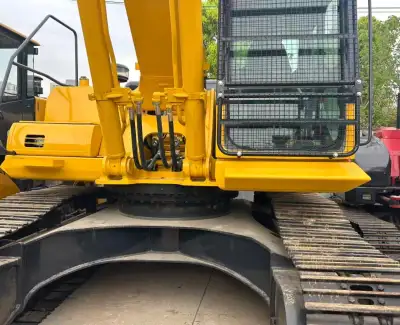 Used Komatsu PC300 Excavator photo 7