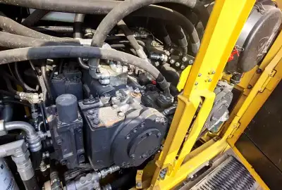 Used Komatsu PC650 Excavator photo 8