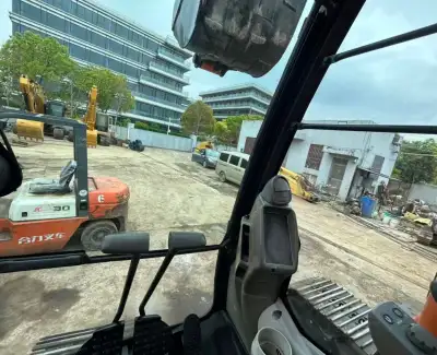 Used Hitachi ZX200 Excavator photo 2