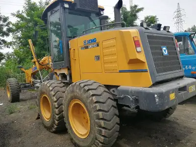 Used XCMG GR215 Motor Grader photo 3