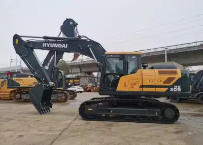 Used Hyundai HX200 Excavator photo 8