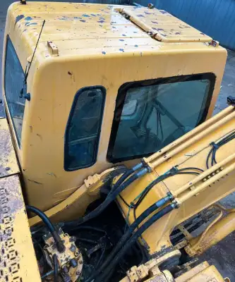 Used Hyundai 210LC Excavator photo 6