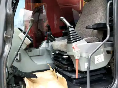 Used Doosan DX500LC Excavator photo 6