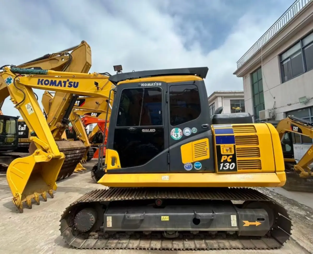 Used Komatsu PC130 Excavator photo 1