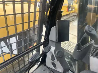 Used Caterpillar 320 Excavator photo 11