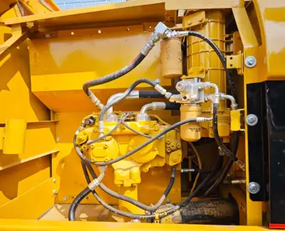Used Caterpillar 320C Excavator photo 6