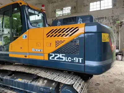 Used Hyundai R225-9T Excavator photo 4
