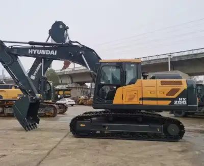 Used Hyundai HX200 Excavator photo 5