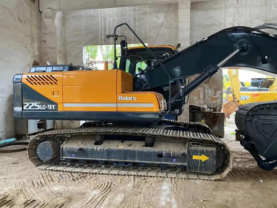 Used Hyundai R225-9T Excavator photo 1