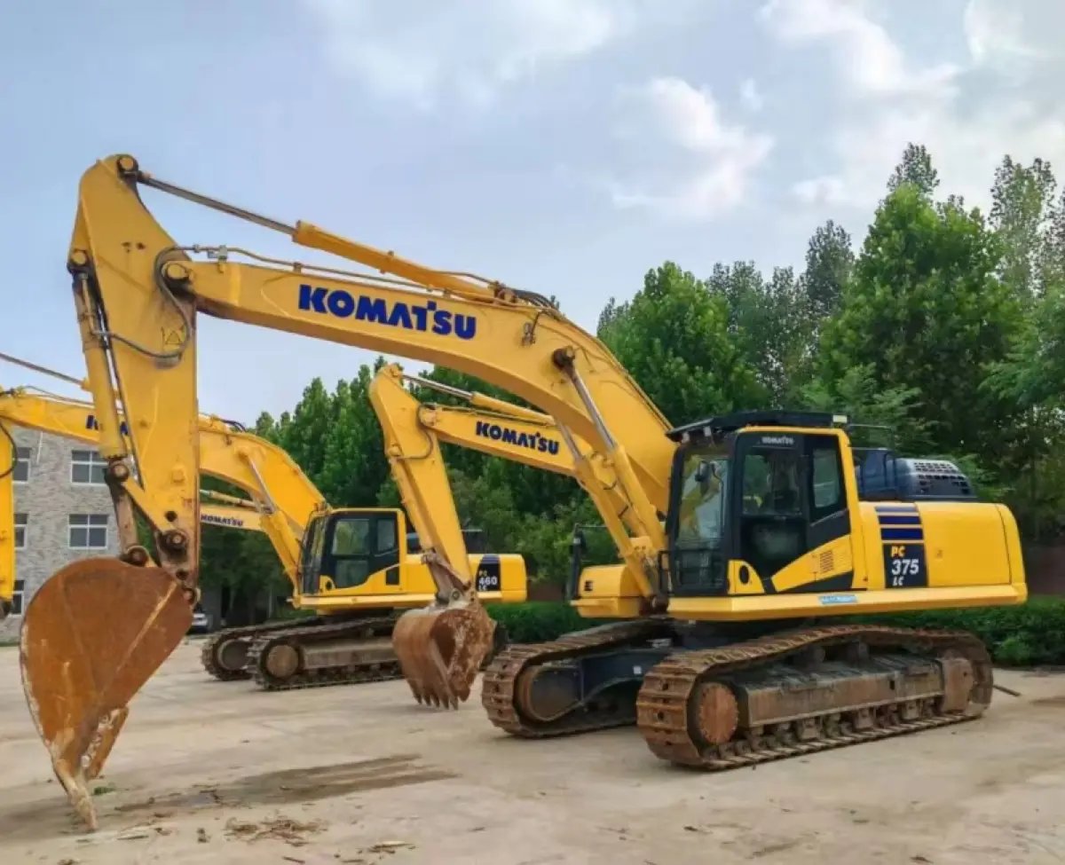 Used Komatsu PC375 Excavator photo 1