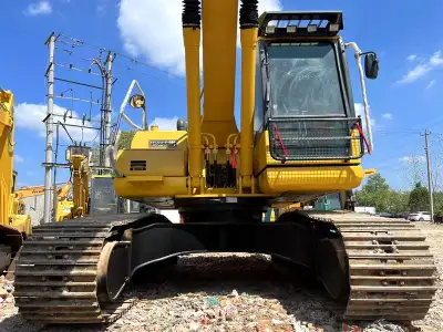 Used Komatsu PC220-8 Excavator photo 5