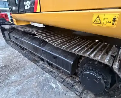 Used Caterpillar 325 Excavator photo 2