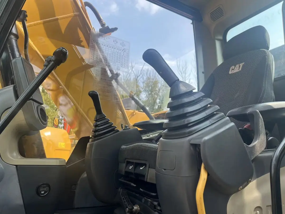 Used Caterpillar 312D2 Excavator photo 1