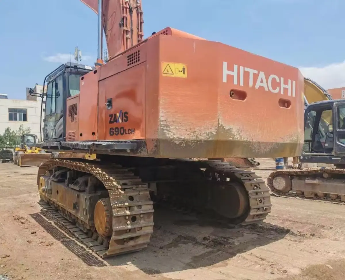 Used Hitachi ZX690 Excavator photo 1