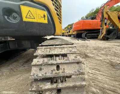 Used Komatsu PC35 Mini Excavator photo 7