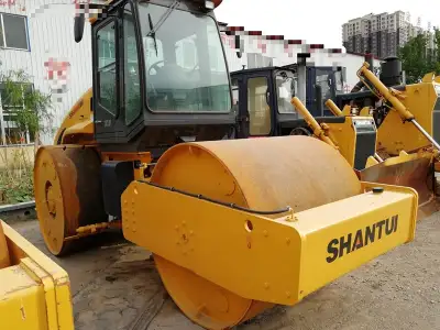 Used Shantui SR2125S Road Roller photo 2