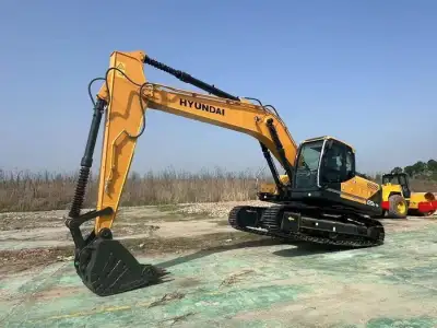 Used Hyundai R220-9S Excavator photo 2