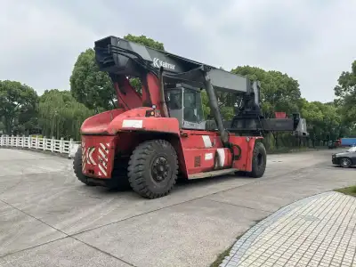 Used Kalmar 45Ton Reach Stacker photo 3