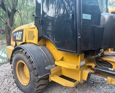 Used Caterpillar 910M Wheel Loader photo 9
