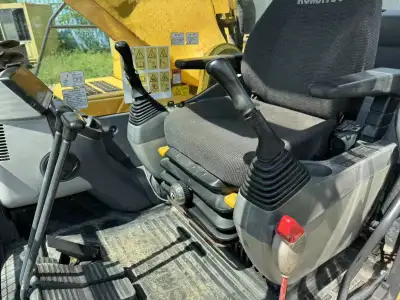 Used Komatsu PC460 Excavator photo 9