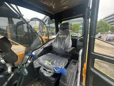 Used Hyundai 305LC-9T Excavator photo 10