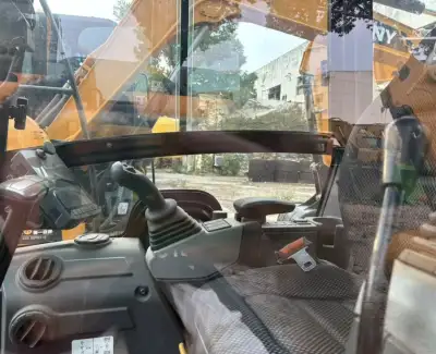 Used CAT 302CR 303CR Mini Excavator photo 5