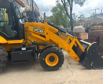 Used JCB 3CX Backhoe Loader photo 2