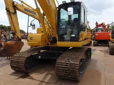 Used Komatsu PC200-11 Excavator photo 3