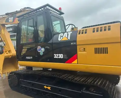 Used CAT 323D2L Excavator photo 3