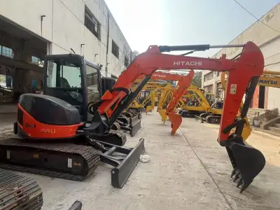 Used Hitachi 50u Mini Excavator photo 2