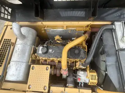 Used Caterpillar 325D2L Excavator photo 4