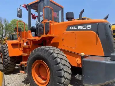 Used Doosan DL505 Wheel Loader photo 3