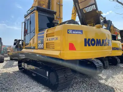 Used Komatsu PC200-8 Excavator