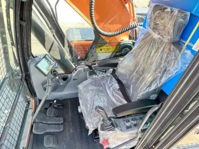 Used Doosan DX300LC Excavator photo 5