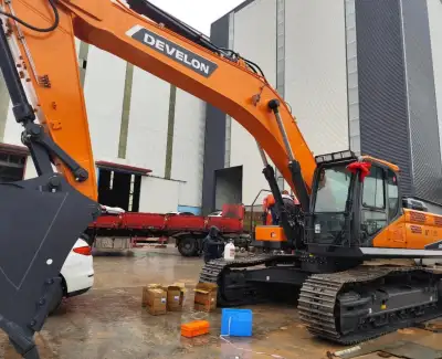 Used Doosan DX380 Excavator photo 3