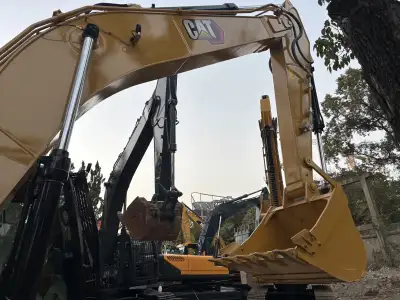 Used Caterpillar 320 Excavator photo 7
