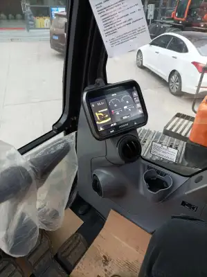 Used Doosan DX225 Excavator photo 3