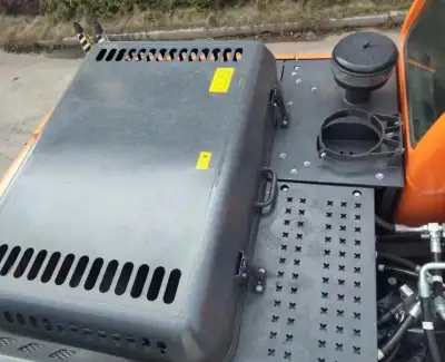 Used Doosan DX225LC Excavator photo 6
