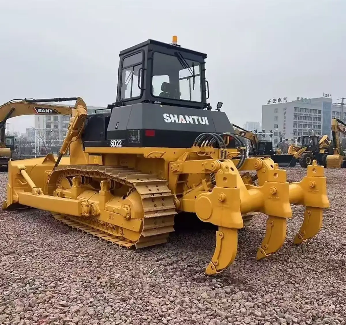 Used Shantui 22 Bulldozer photo 1
