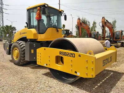 Used SDLG RS8220 Road Roller photo 2